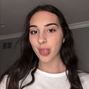 Meet your Posher, Alexandra